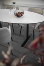 Konferensbord Elips, höjd 720 mm, BxD 3800 x 1200/800 mm, vit/svart
