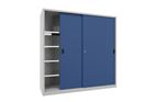 Verkstadsskåp med skjutdörrar för tung belastning Ellinor, höjd 1950 mm, dörrar helt i plåt, BxD 2000 x 600 mm, med skiljevägg och 2 x 4 hyllplan, dörr gentianablå